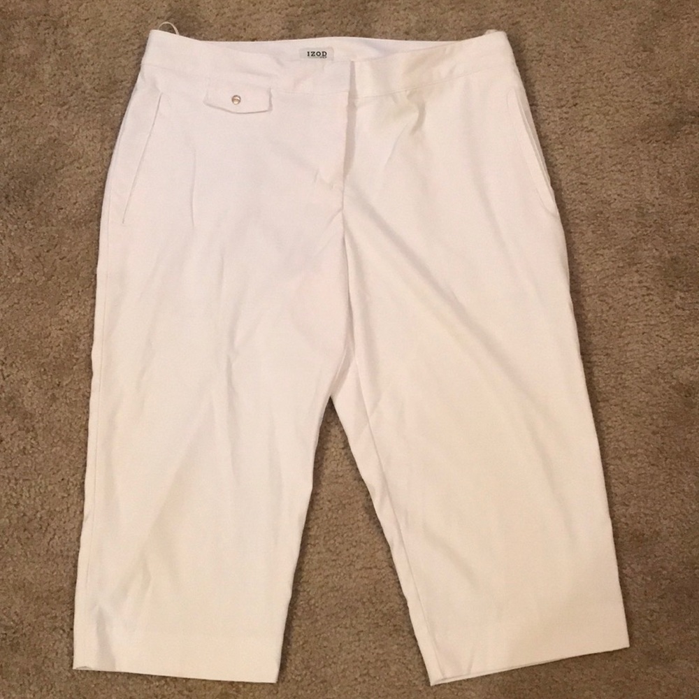 Women’s Izod White Golf Capris Size 4
